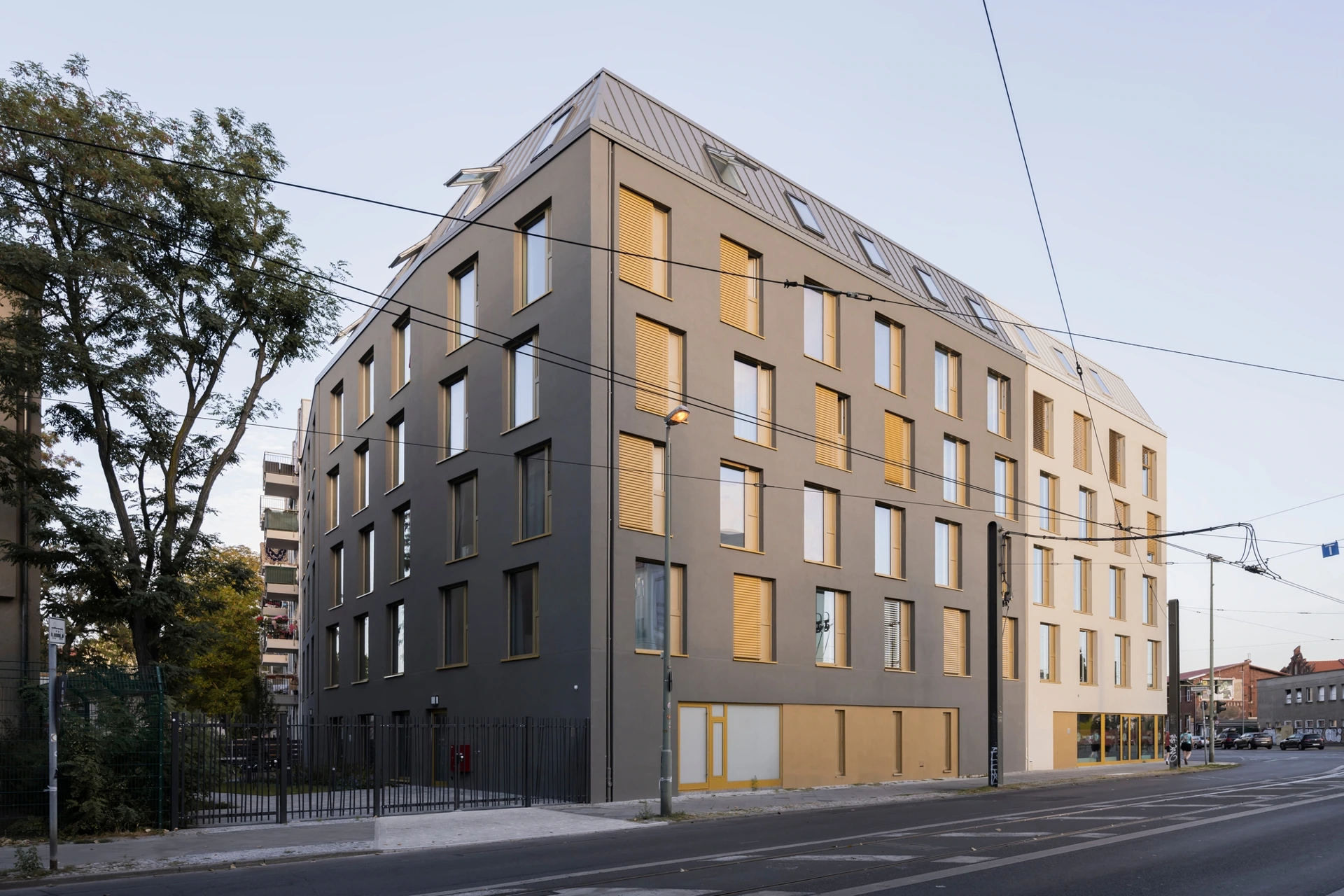 around-the-corner-student-apartment-building-in-berlin-oberschoneweide-sehw-architektur_4.jpg